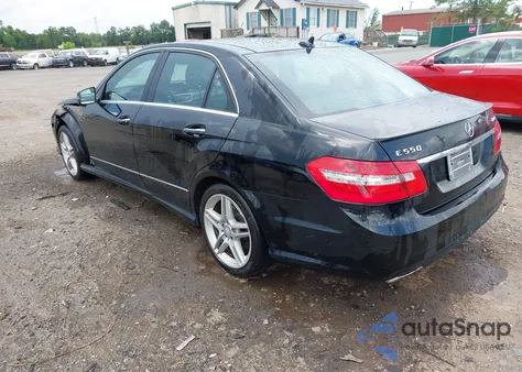 2011 Mercedes-Benz E 550 4Matic из США, поврежденный, VIN WDDHF9AB4BA415685